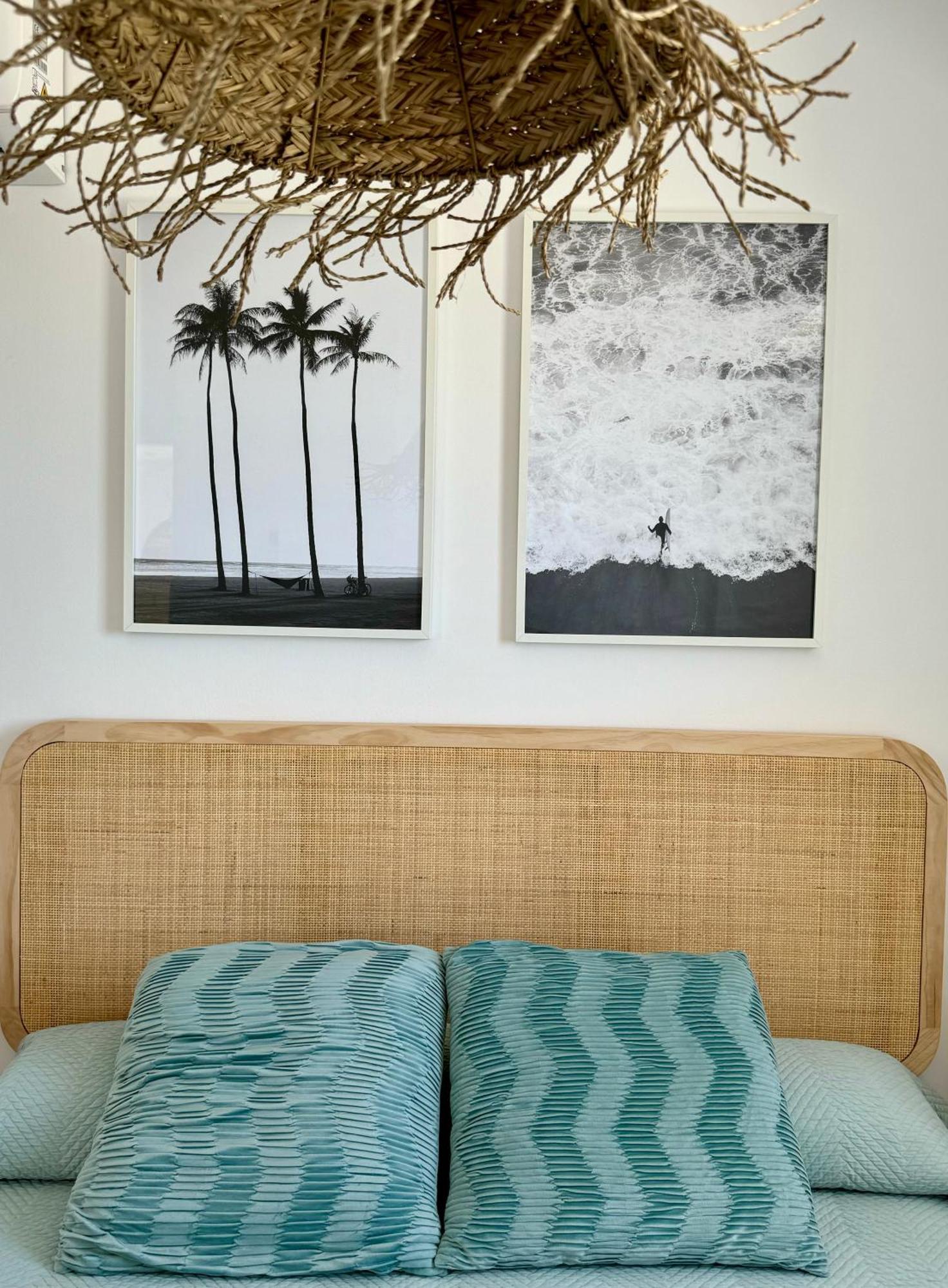 Sunnypalms - Beachfront Penthouse With Stunning Sea View เอสเตโปนา ภายนอก รูปภาพ